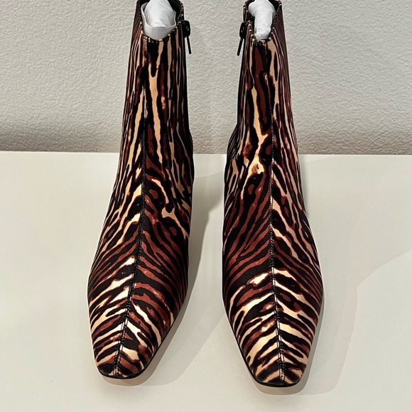 Katy Perry The Wandering Bootie Liger Animal Multi Print Satin Size 8M/38 - Picture 5 of 9